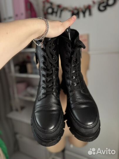 Ботинки Bossy Lady 40 размер