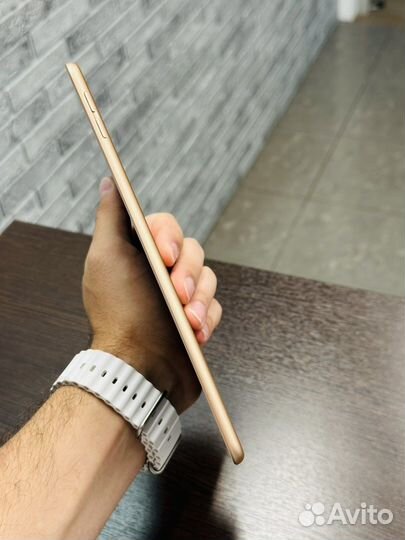 Отличный iPad Mini 5 64gb Gold WiFi