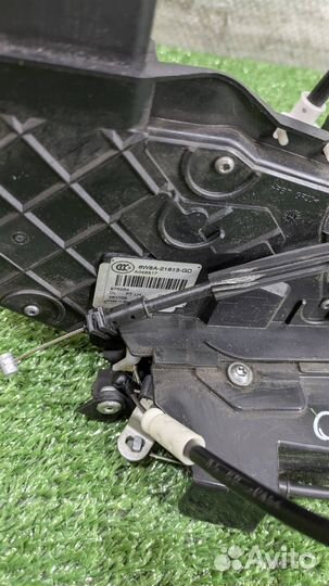 Замок двери передней левой Jaguar XF 2009