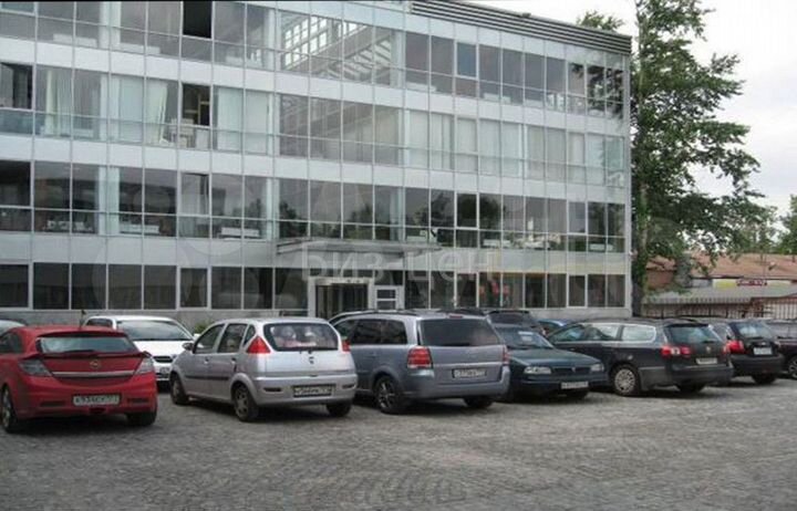 Недалеко от метро офис 98 кв.м в аренду