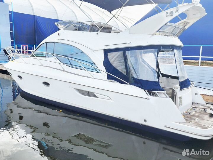 Моторная яхта Galeon 390 FLY