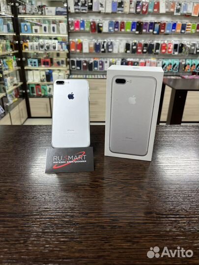 iPhone 7 Plus 32Gb серебристый гарантия