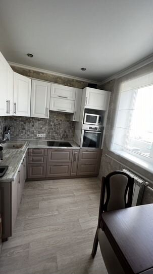 2-к. квартира, 56 м², 2/9 эт.