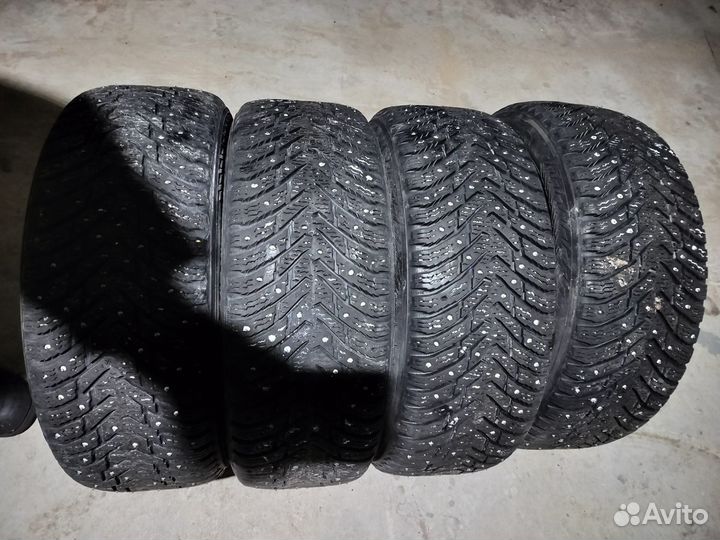 Nokian Tyres Hakkapeliitta 8 205/55 R16 94