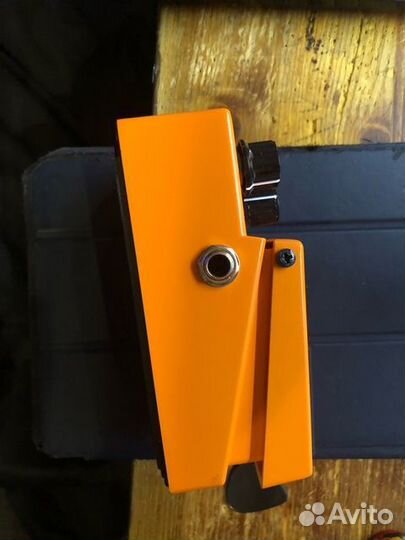 Гитарная педаль искажения эффектов Boss DS-1W