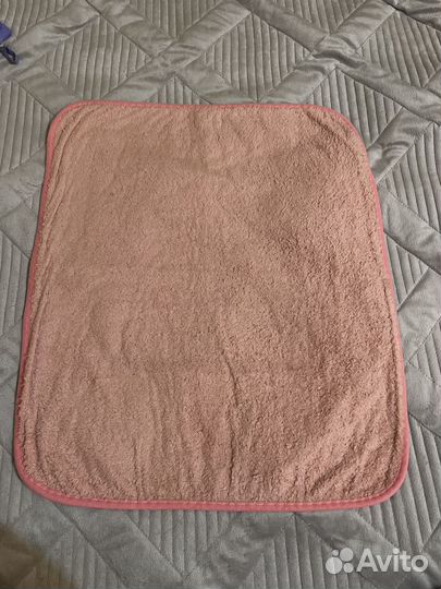 Противоскользящий коврик в ванную