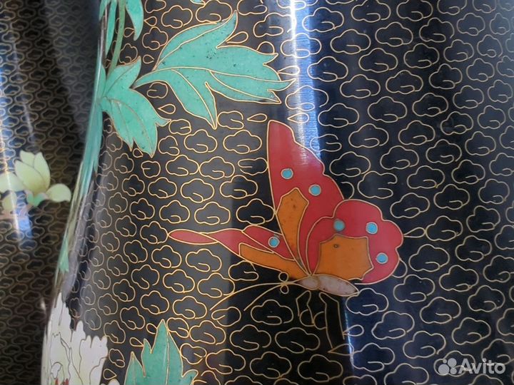 Клоузоне вазы 39 см высота. Чайницы