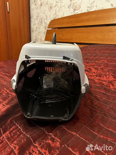 Переноска для кота пластиковая