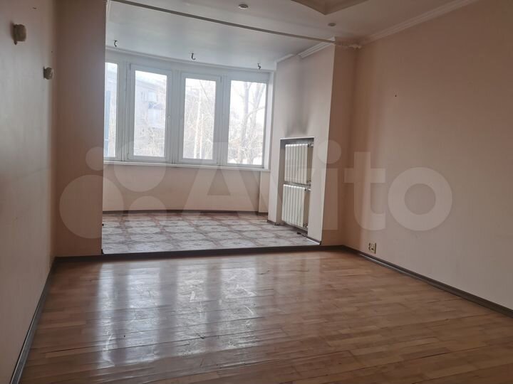 2-к. квартира, 68,5 м², 1/6 эт.