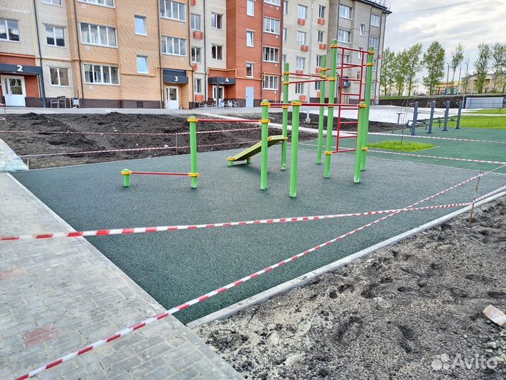 Бесшовное резиновое покрытие для детских площадок