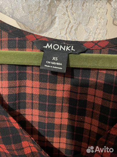 Платье в клетку monki