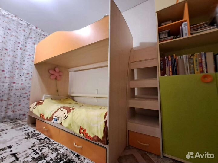 Мебель в детскую комнату