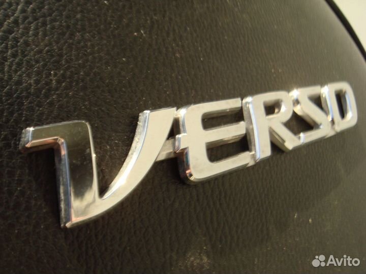 Тойота версо эмблема задняя 16 Toyota Verso 13-16