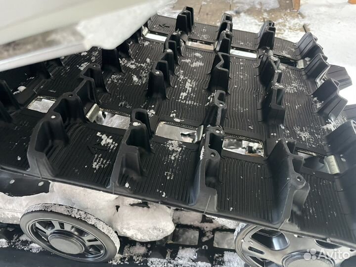 Продам снегоход brp tundra