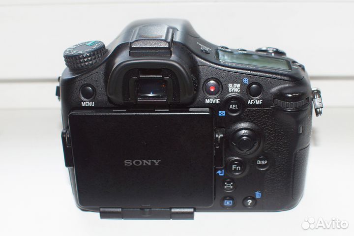 Зеркальный фотоаппарат Sony A77V (пробег 14000)