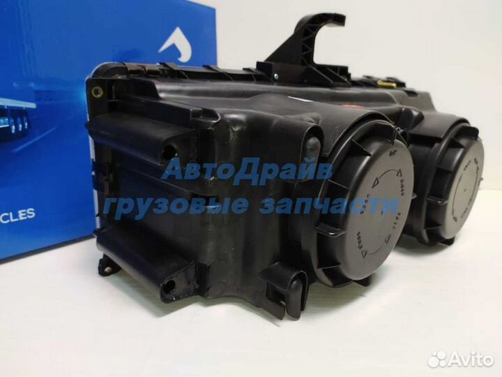 Фара правая Мерседес Аксор