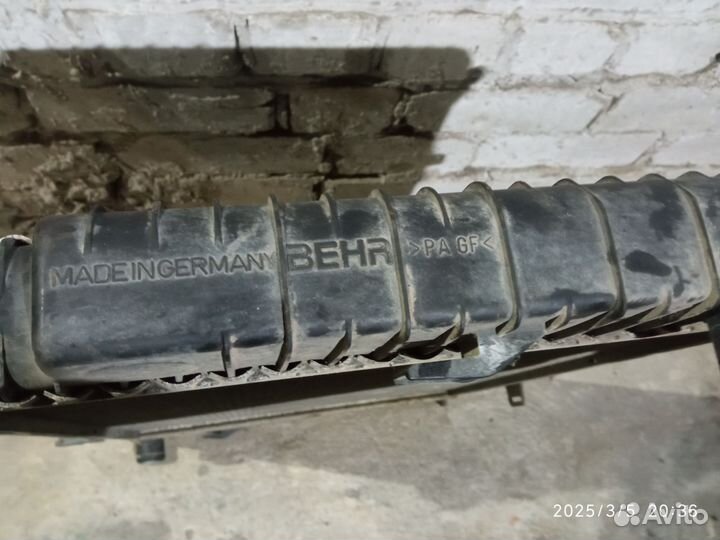 Радиатор охлаждения mercedes w202