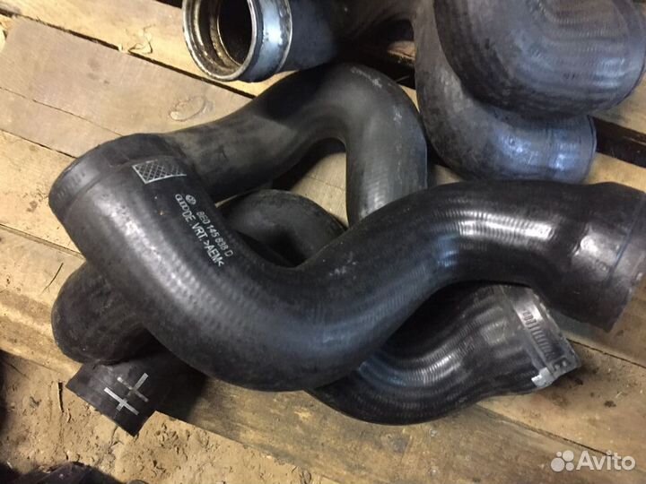 Шланг высокого давления турбины 8E0145838D audi vw