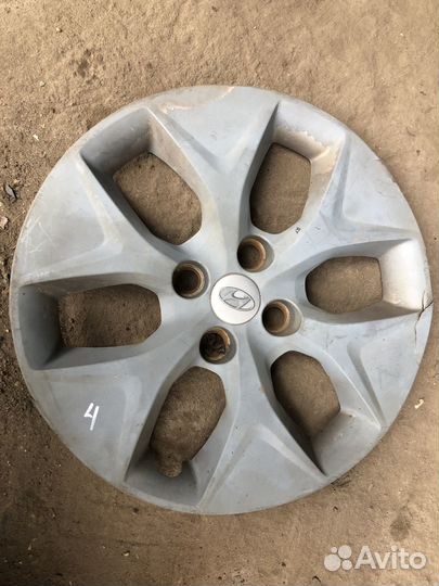 Штатный колпак R15 Hyundai Solaris 1