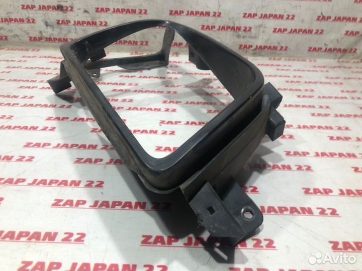 Рамка фары правая Toyota Lite Ace Van CR41 2C 1997