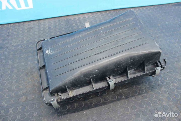 Корпус воздушного фильтра Nissan March (Ниссан Мар