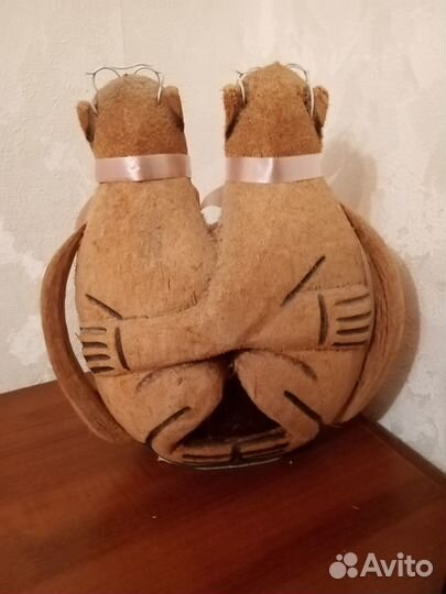 Сувенир из кокоса