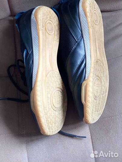 Футзалки demix