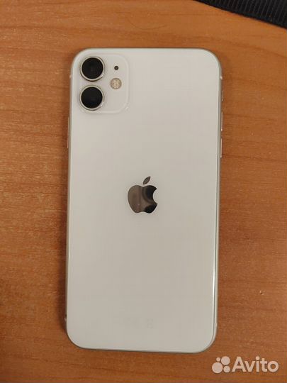 Телефон iPhone 11