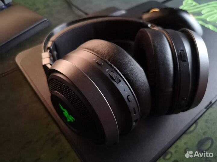 Беспроводные/проводные наушники Razer Nari Ultimat