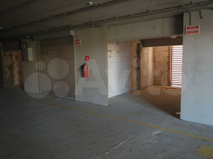 Машиноместо, 19 м²