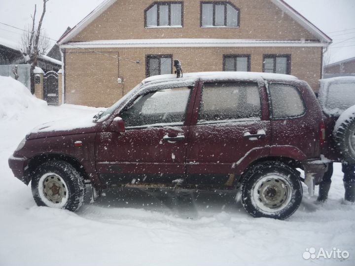 LADA 4x4 (Нива) 1.7 МТ, 2003, 25 000 км