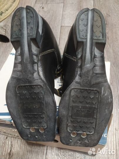 Лыжные ботинки