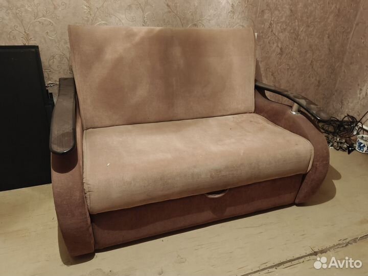 Диван-кровать Б/У