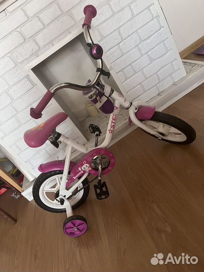 Велосипед детский 4 колесный
