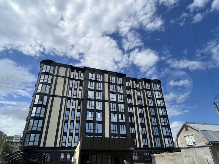 3-к. квартира, 110 м², 3/8 эт.