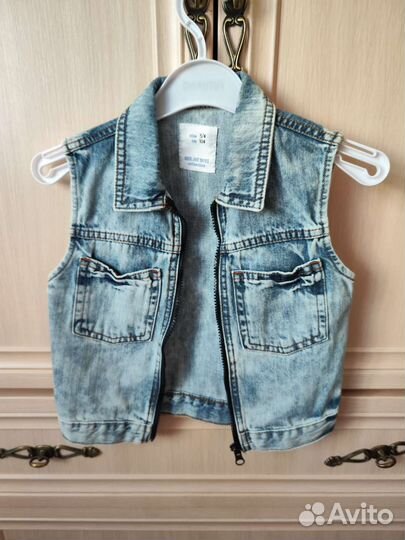 Джинсовая безрукавка