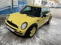 MINI Cooper 1.6 CVT, 2004, 298 000 км, с пробегом, цена 565 000 руб.