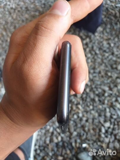 Телефон iPhone 8 64 gb