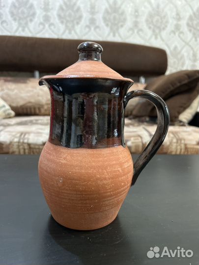 Глиняный кувшин