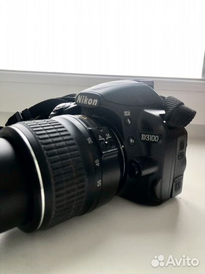Зеркальная камера Nikon D3100