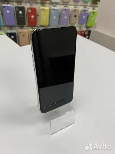 iPhone 11 Pro, 64 ГБ