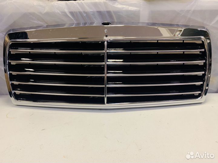 Решетка радиатора Мерседес W 201