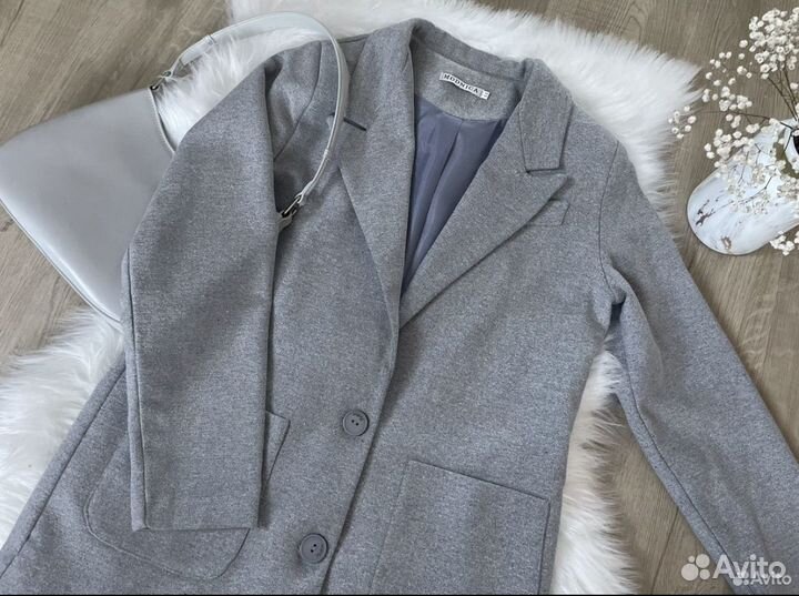 Пиджак женский 42 44 серый утепленный