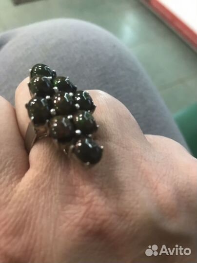 Серебряное кольцо с эфиопским опалом