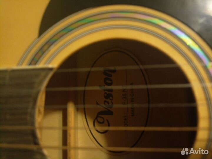 Акустическая гитара