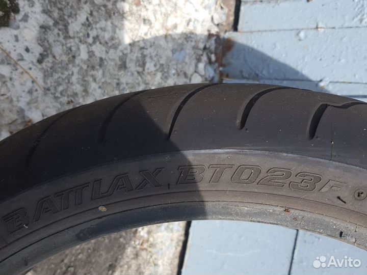 Передние баллоны 120/70 17 бридж и pirelli