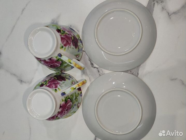 Две красивые чайные пары