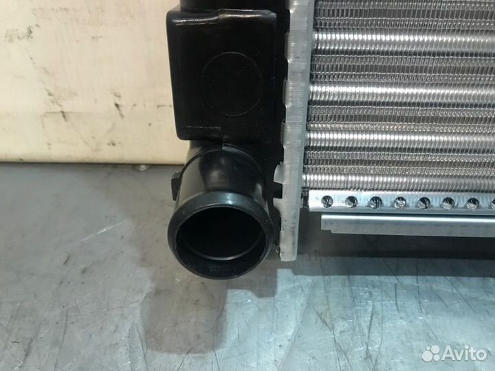 Радиатор охлождения LADA Granta