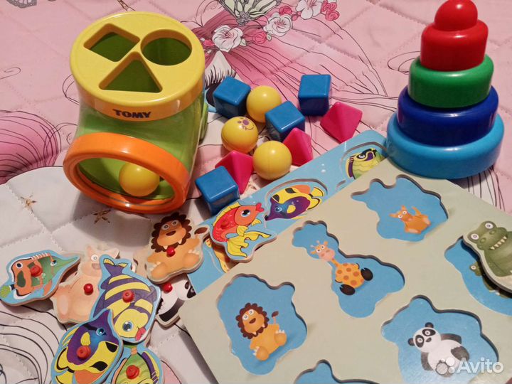 Игрушки развивающие. Набор