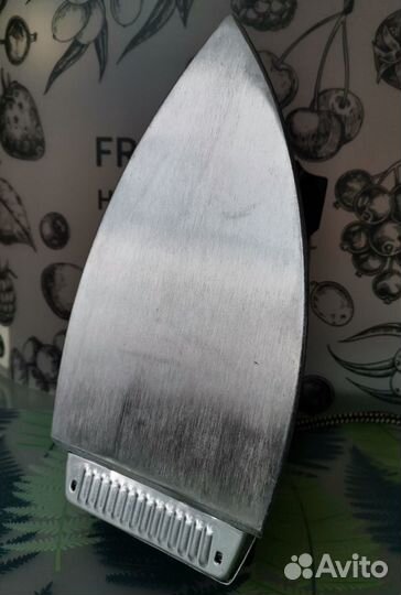 Утюг новый поздний СССР